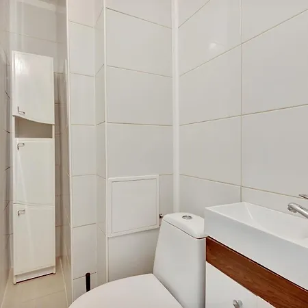 Pokoje Przymorze - Obroncow Wybrzeza 8a * Gdańsk