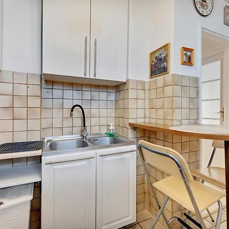 Pokoje Przymorze - Obroncow Wybrzeza 8a Homestay *